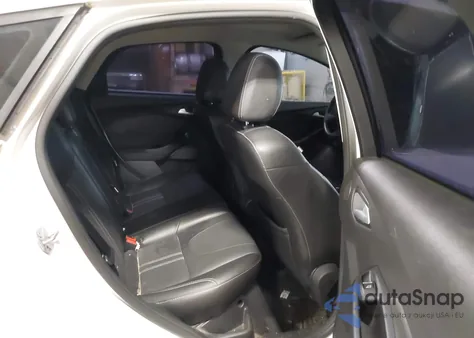 2014 Ford Focus Titanium from USA, damaged, VIN 1FADP3N27EL226654